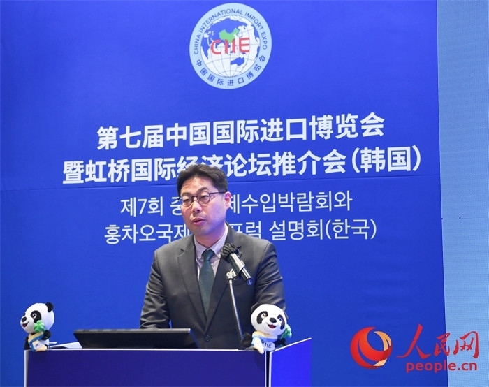 三養(yǎng)方圓集團(tuán)副社長(zhǎng)韓世爀發(fā)言。 人民網(wǎng) 程安康攝