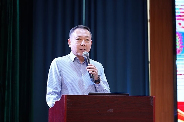 北京大鸞翔宇慈善基金會理事長、周恩來侄外孫沈清講述周恩來的讀書故事。