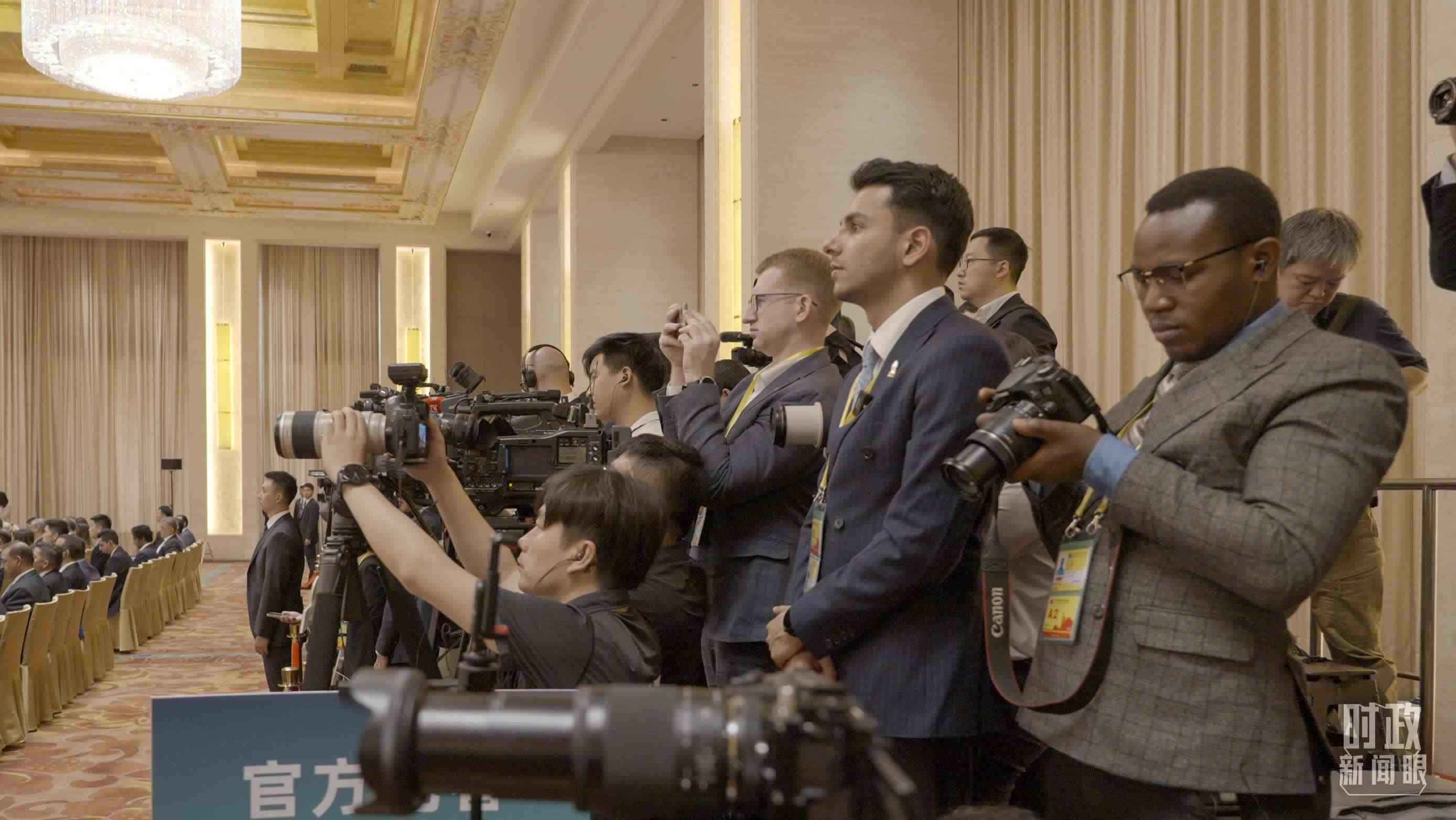 △現(xiàn)場(chǎng)媒體區(qū)。（總臺(tái)央視記者彭漢明拍攝）