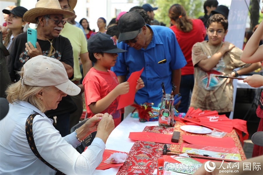 活動(dòng)現(xiàn)場。人民網(wǎng) 埃內(nèi)斯托·多明戈斯攝