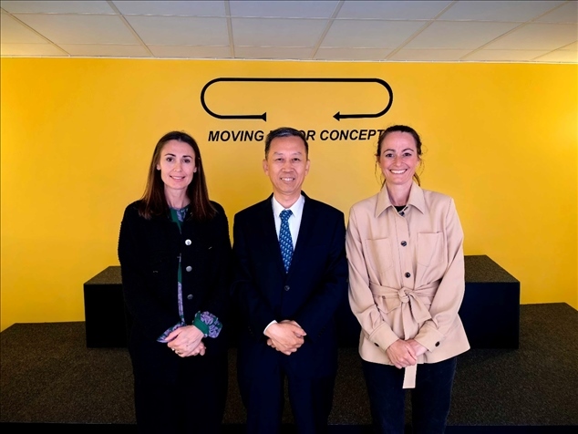 中國駐瑞典大使崔愛民應(yīng)邀參訪瑞典牧夫樂公司。中國駐瑞典大使館供圖