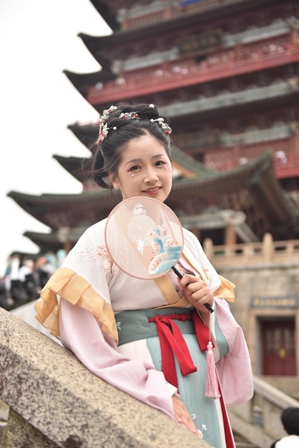 南昌滕王閣“古風游”。受訪者供圖