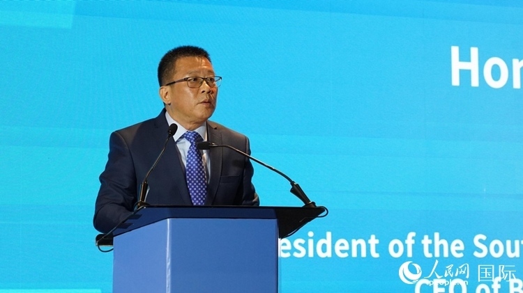 張朝陽(yáng)會(huì)長(zhǎng)致辭。人民網(wǎng) 劉暢攝