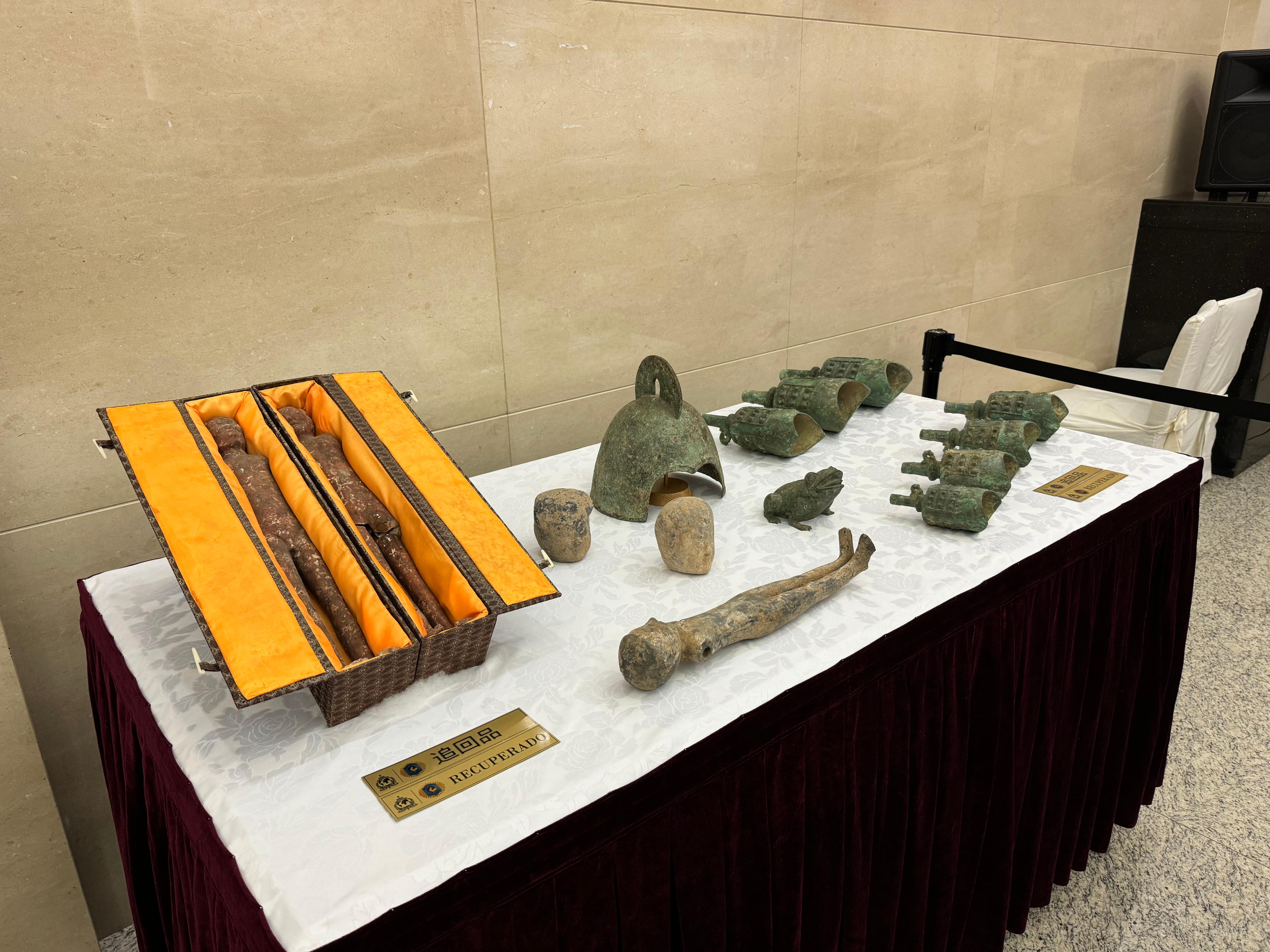阿根廷返還的14件文物藝術(shù)品。國(guó)家文物局供圖