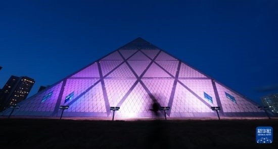 這是7月2日在哈薩克斯坦首都阿斯塔納拍攝的和平和諧宮。新華社記者 王建華 攝