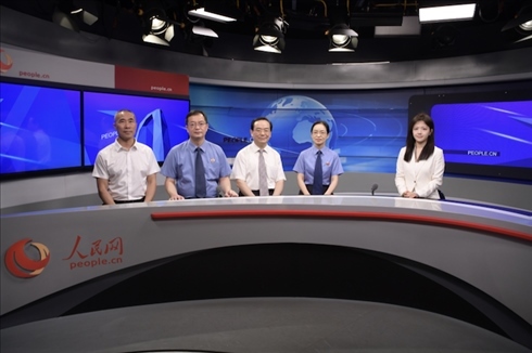 訪談現(xiàn)場。人民網(wǎng)記者 王曉嘯攝