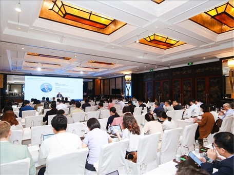 7月11日，由華陽(yáng)海洋研究中心、中國(guó)南海研究院、中國(guó)國(guó)際法學(xué)會(huì)聯(lián)合撰寫(xiě)的《南海仲裁案裁決再批駁》報(bào)告在北京發(fā)布。華陽(yáng)海洋研究中心供圖