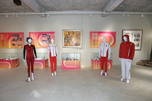 “揚(yáng)帆起航 為巴黎喝彩”中國(guó)體育文化展展廳。 主辦方供圖