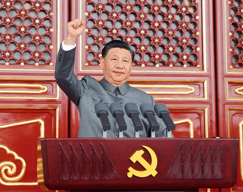 2021年7月1日，慶祝中國(guó)共產(chǎn)黨成立100周年大會(huì)在北京天安門(mén)廣場(chǎng)隆重舉行。中共中央總書(shū)記、國(guó)家主席、中央軍委主席習(xí)近平發(fā)表重要講話。 新華社記者 鞠鵬/攝