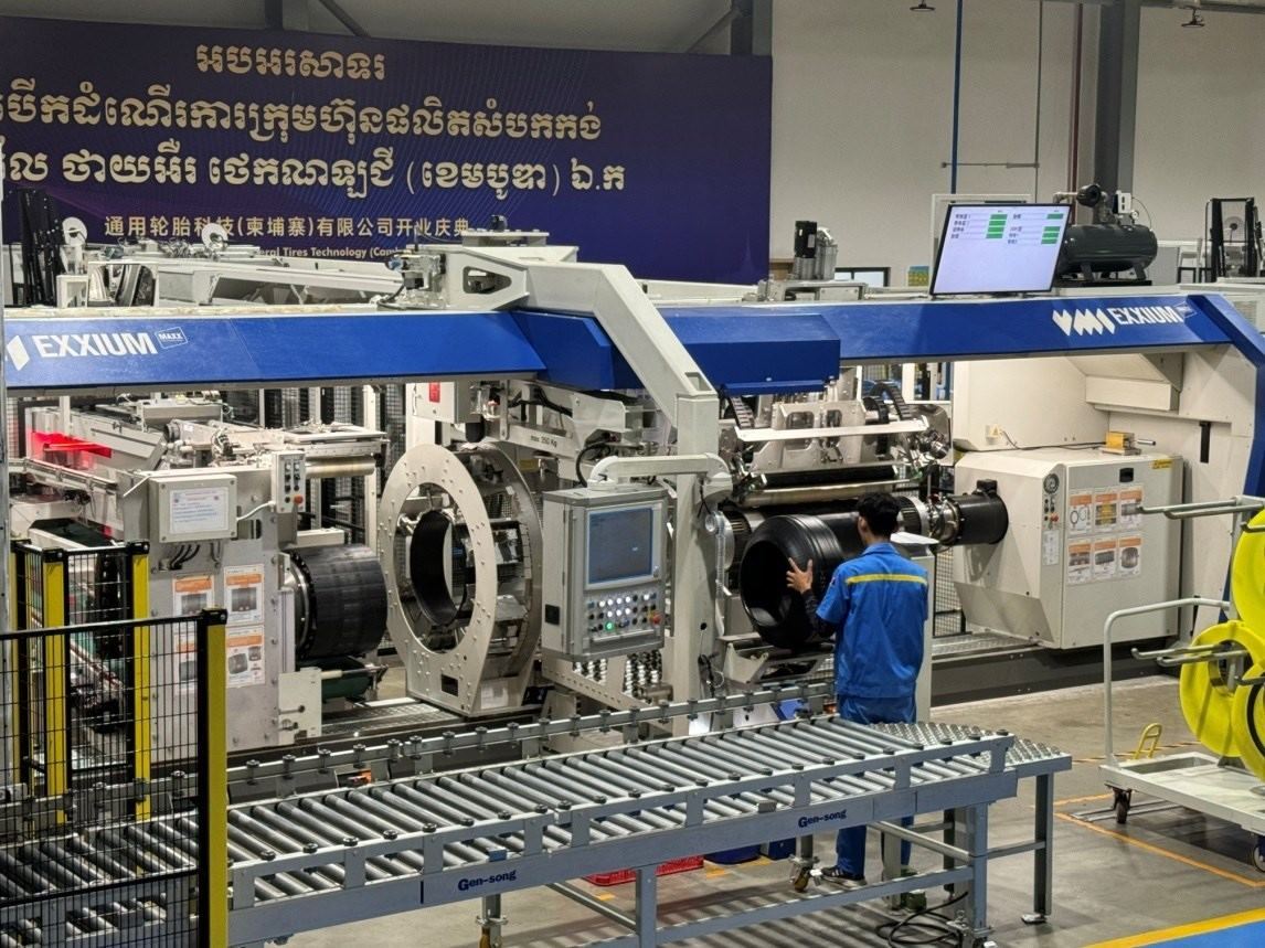 圖為通用輪胎科技（柬埔寨）有限公司生產(chǎn)車(chē)間。西港特區(qū)公司供圖