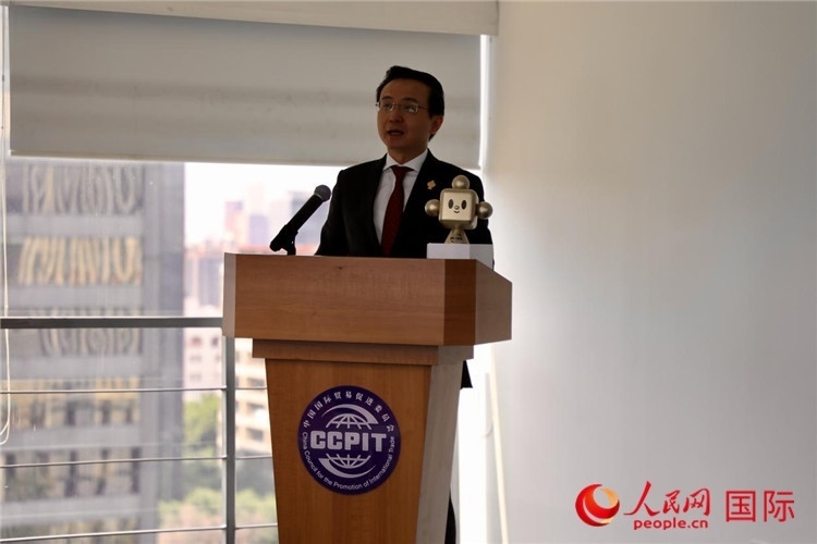 中國駐墨西哥大使張潤發(fā)表講話。人民網 埃內斯托·多明戈斯攝