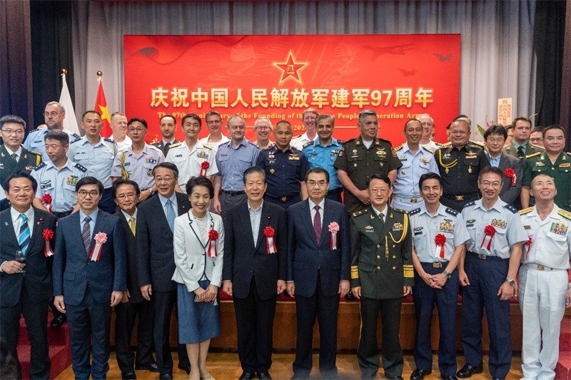 到場(chǎng)嘉賓合影。中國(guó)駐日本大使館供圖