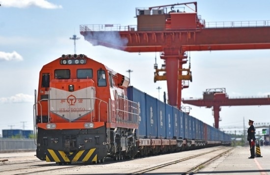 2023年9月19日，列車從中歐班列（沈陽）集結(jié)中心出發(fā)，將經(jīng)由滿洲里口岸駛向歐洲。截至2024年8月2日，中歐班列（沈陽）集結(jié)中心往返開行中歐班列數(shù)突破1000列，運(yùn)輸貨物超8萬標(biāo)箱。