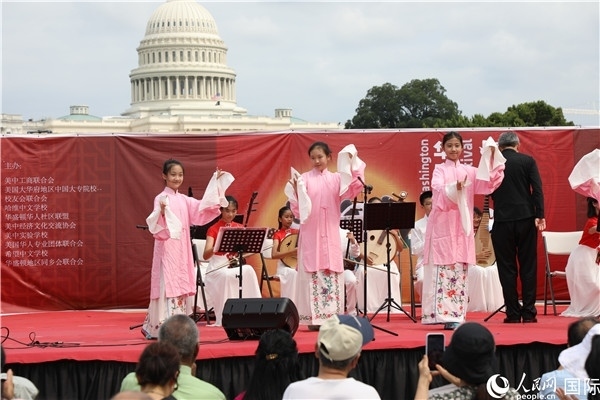 2、在華盛頓中國文化節(jié)活動上，還進(jìn)行了豐富多樣的中國文化演出。 人民網(wǎng)記者 李志偉攝