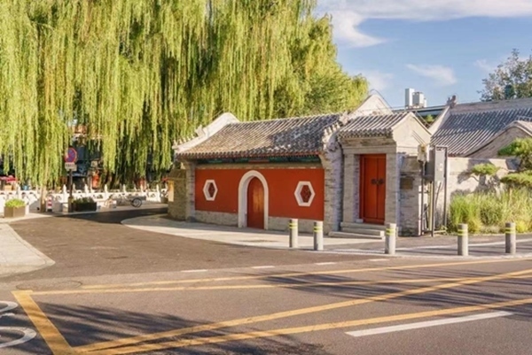 北京建筑大學古建保護與利用專業(yè)師生對北京德勝門內(nèi)大街開展空間品質(zhì)綜合提升項目，圖為項目竣工后的實景圖。校方供圖