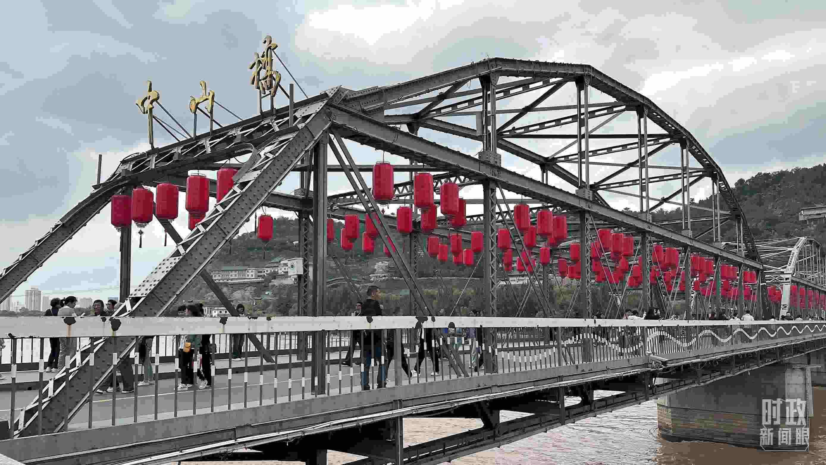 △中山橋。（總臺央視記者范一鳴、覃思拍攝）