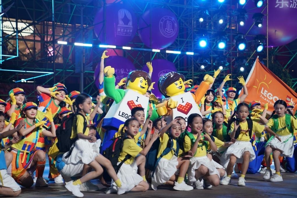 9月14日晚，演員在上海旅游節(jié)開幕式上表演。新華社發(fā)（陳浩明 攝）