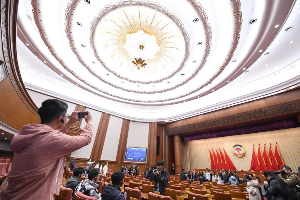 2019年11月16日，全國政協機關舉辦第一次公眾開放日活動，約200名高校師生、街道工作人員、退休干部、居民代表等參加。新華社記者 岳月偉 攝