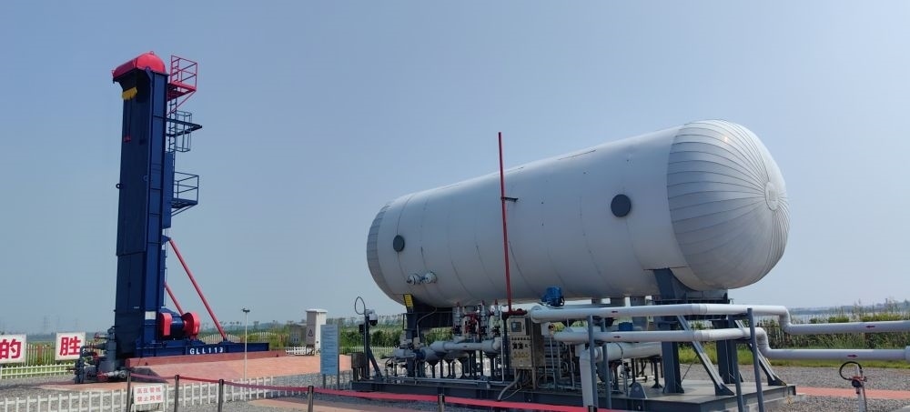 2024年8月30日，勝利油田萊113區(qū)塊CCUS項(xiàng)目現(xiàn)場(chǎng)。新華社記者 陳國(guó)峰 攝