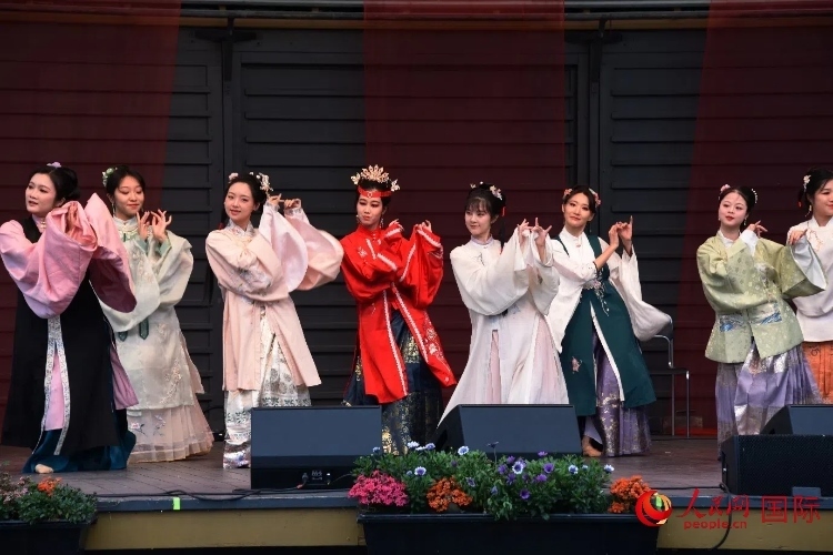 中國舞《紅樓夢》。人民網(wǎng)記者 殷淼攝