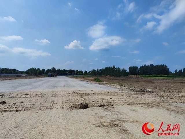 當?shù)匾驯唤型５柠}河東路。人民網(wǎng) 鞠峰攝