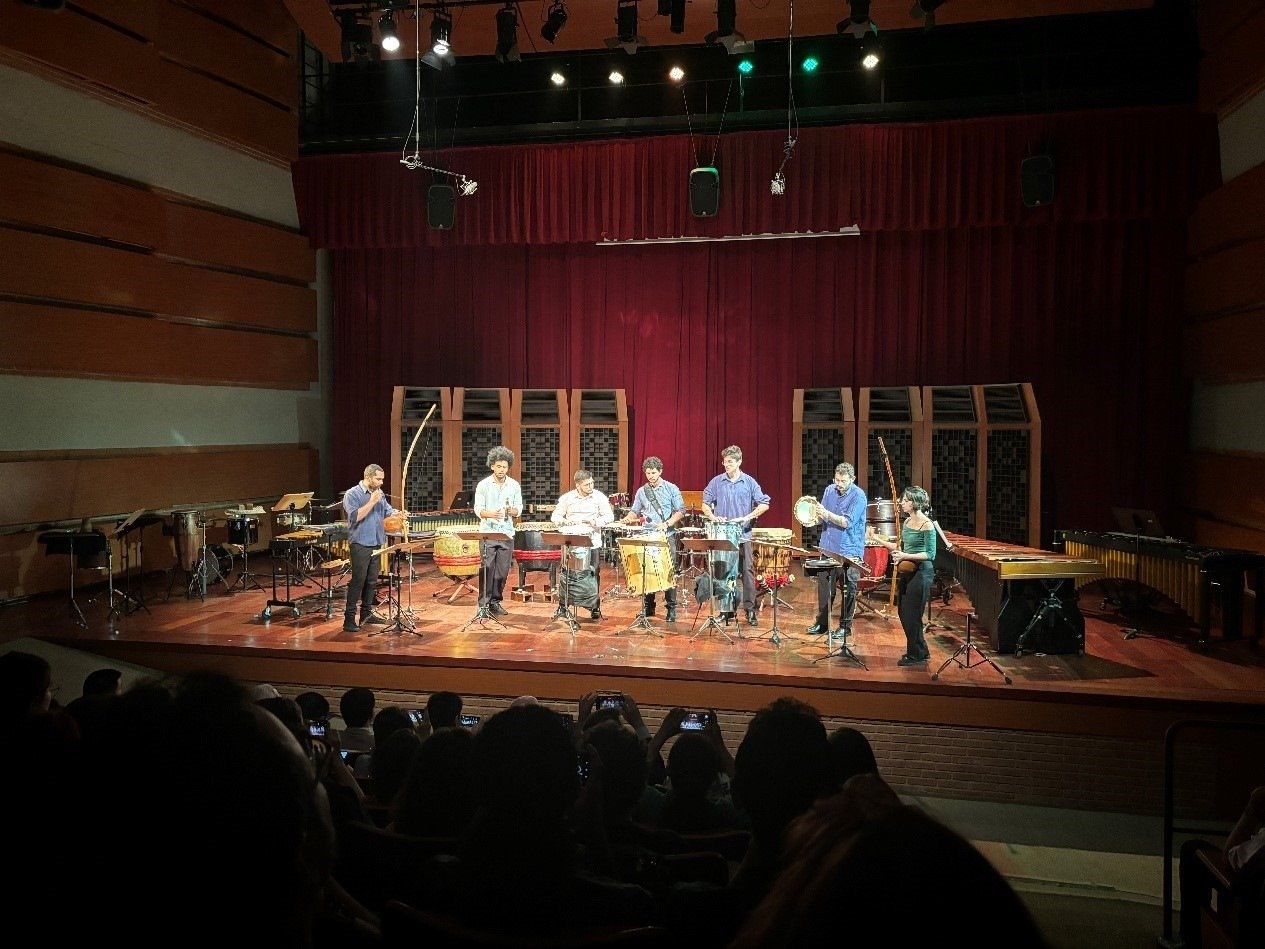 圣保羅州立大學藝術學院打擊樂團在活動上表演精彩的節(jié)目。 圣保羅州立大學孔子學院供圖