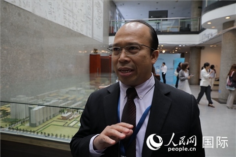 馬來(lái)西亞駐華使館參贊阿茲蘭接受人民網(wǎng)采訪。人民網(wǎng) 王婧攝