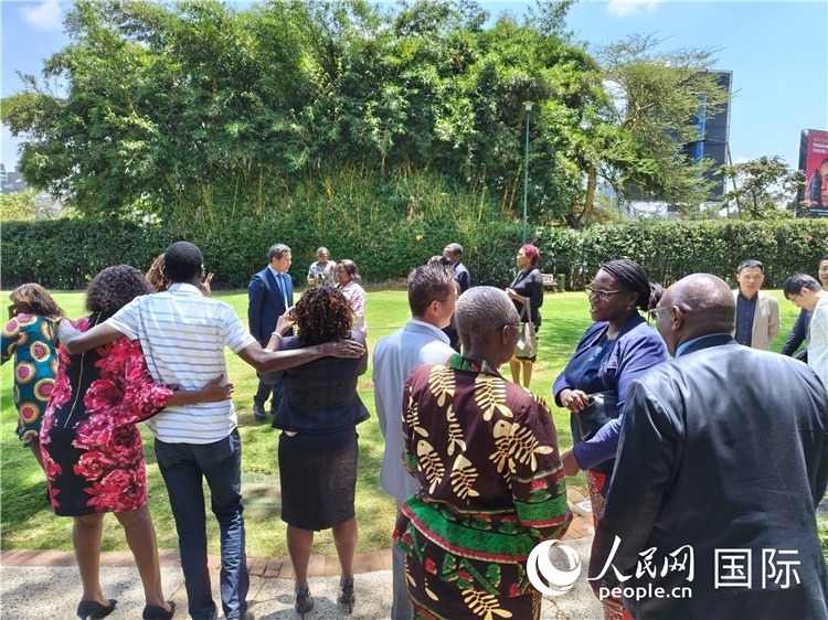 與會嘉賓在交流。陳哲攝