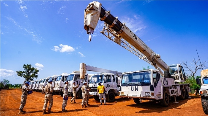 展開裝備核查。秦貴君攝