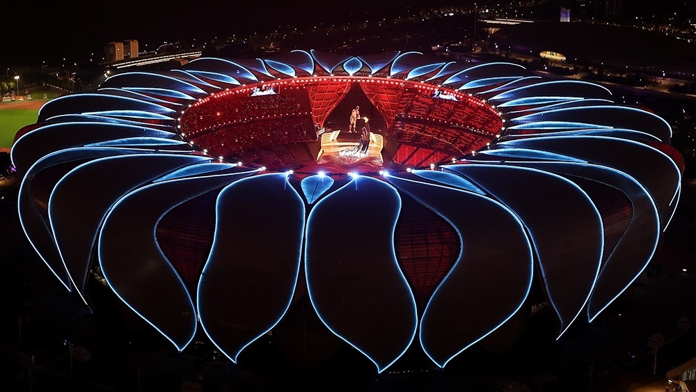 2023年9月23日，第19屆亞洲運動會開幕式上，最后一棒火炬手汪順和“數(shù)字火炬手”在開幕式上點燃主火炬。