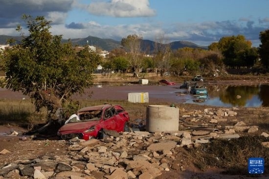 這是11月2日在西班牙烏鐵爾拍攝的受災(zāi)區(qū)域。新華社記者 孟鼎博 攝