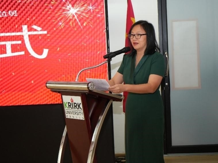 泰國華文教師公會主席羅鐵英致辭。主辦方供圖