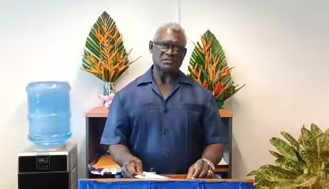 所羅門群島前總理、現(xiàn)任財政與國庫部長梅納西·索加瓦雷以視頻形式向論壇致辭（主辦方供圖）