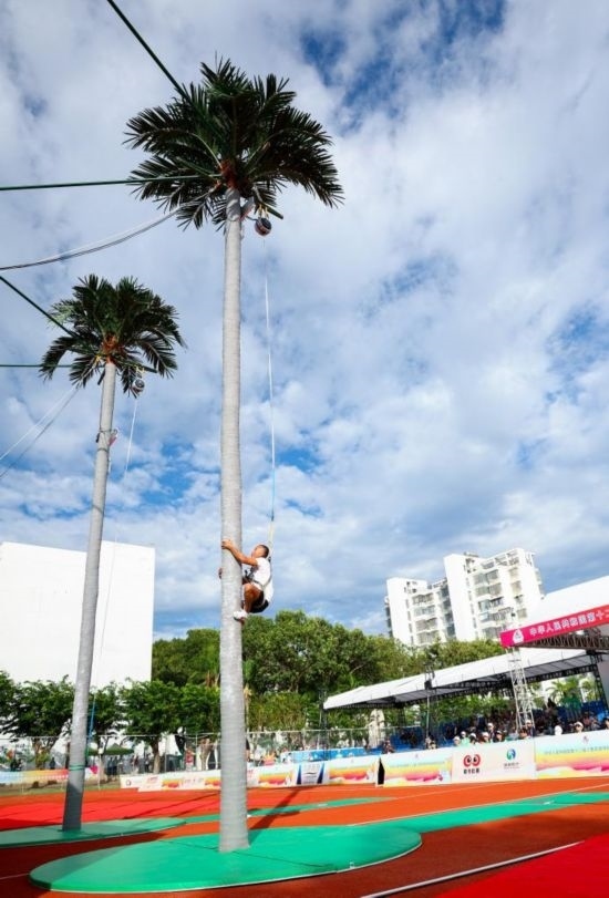 11月23日，海南隊選手曾祥天在比賽中。新華社記者 楊植森 攝