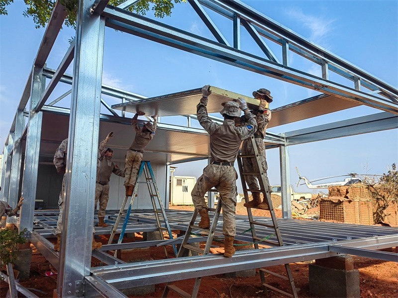 小組協(xié)同推進(jìn)工程任務(wù)。鄧原淘攝