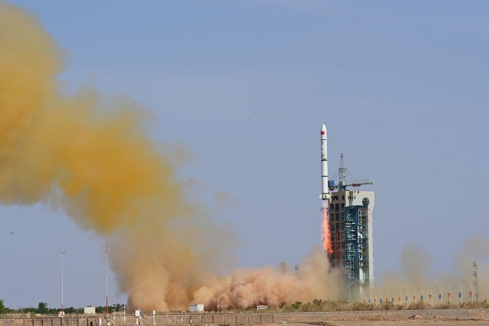 △2023年5月21日16時，我國在酒泉衛(wèi)星發(fā)射中心采用長征二號丙運載火箭，成功發(fā)射首顆內地與澳門合作研制的空間科學衛(wèi)星“澳門科學一號”。