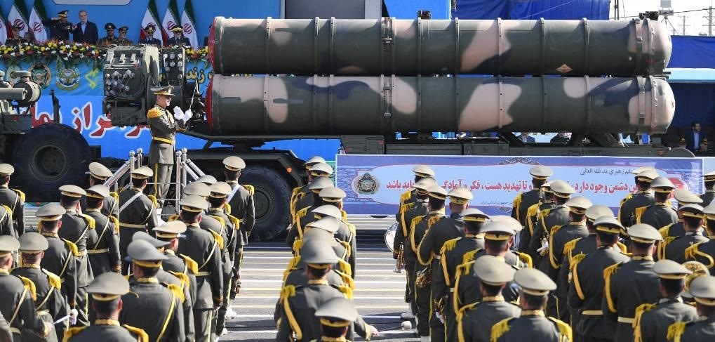 這是2024年9月21日在伊朗首都德黑蘭拍攝的閱兵式現(xiàn)場。新華社記者沙達提攝