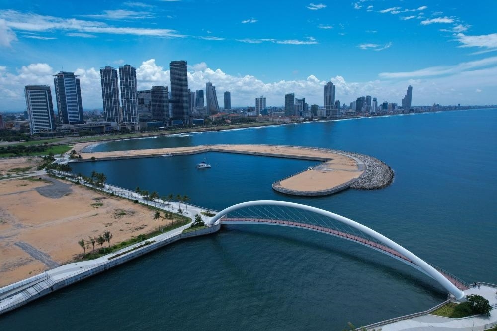 這是2024年10月26日在斯里蘭卡科倫坡港口城拍攝的城市風(fēng)光。新華社發(fā)（科倫坡港口城供圖）