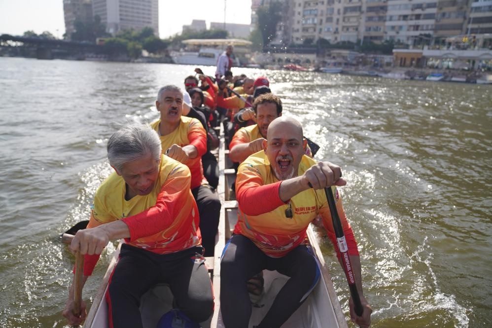 活動(dòng)現(xiàn)場(chǎng)龍舟競(jìng)技，共慶春節(jié)。開(kāi)羅中國(guó)文化中心供圖