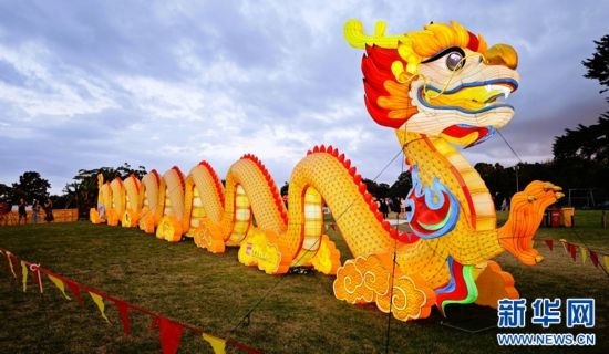 圖為2025年奧克蘭元宵燈節(jié)現(xiàn)場(chǎng)。（圖片由奧克蘭中國(guó)文化中心提供）