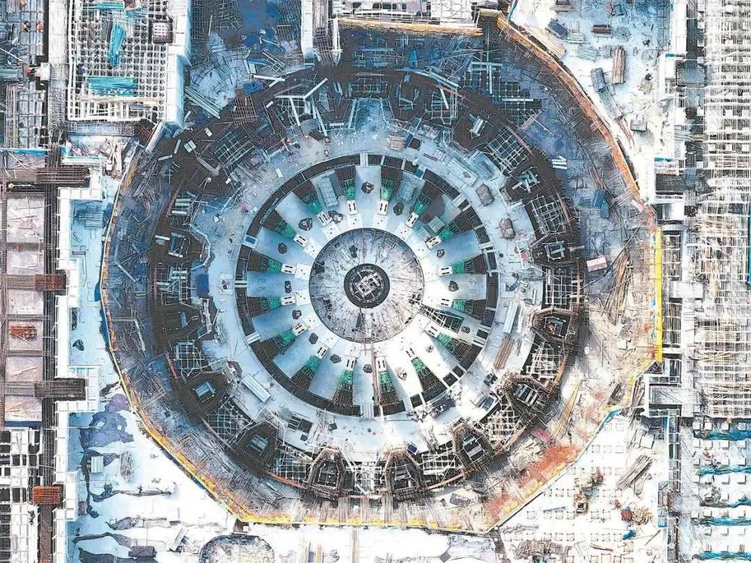 △中國科學(xué)院合肥物質(zhì)科學(xué)研究院等離子體所，緊湊型聚變能實(shí)驗(yàn)裝置（BEST）項(xiàng)目正加緊施工。