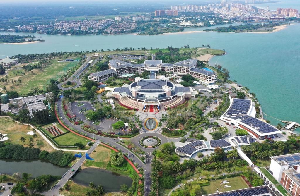 這是3月21日拍攝的博鰲亞洲論壇國際會議中心（無人機照片）。新華社記者 郭程 攝
