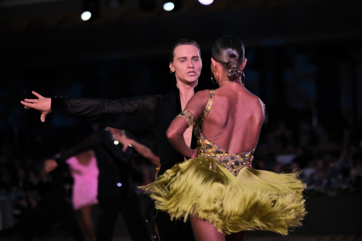 第七屆“克里姆林宮杯”國(guó)標(biāo)舞錦標(biāo)賽現(xiàn)場(chǎng)。于子恒攝