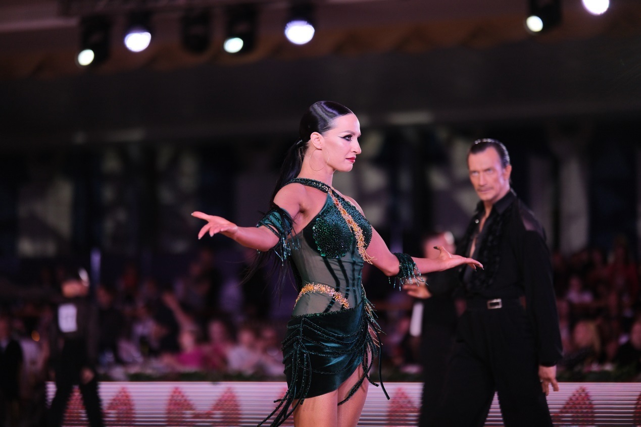 第七屆“克里姆林宮杯”國(guó)標(biāo)舞錦標(biāo)賽現(xiàn)場(chǎng)。于子恒攝