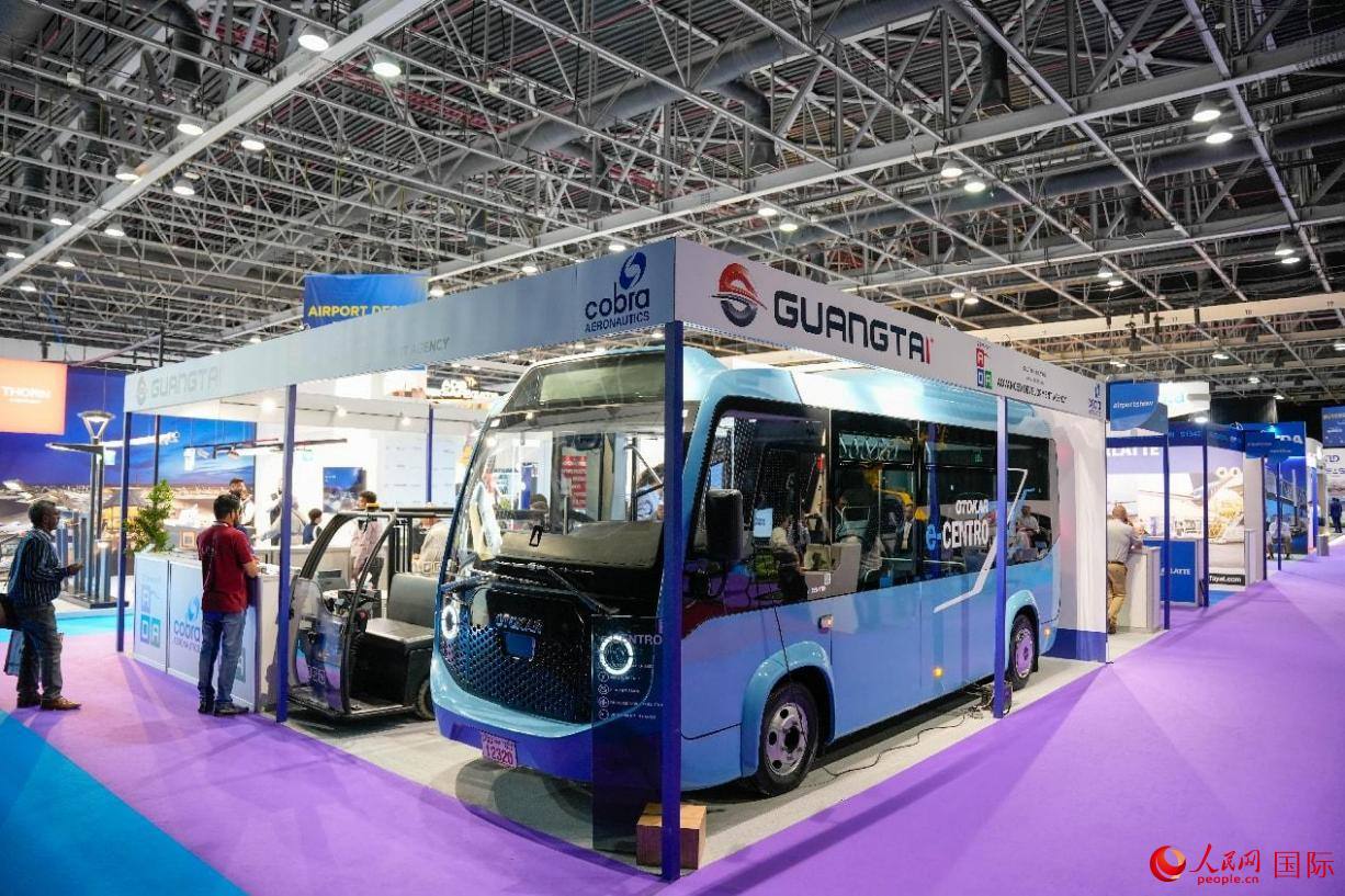 展會展示的電動大巴車。人民網(wǎng)塔里克·易卜拉欣攝