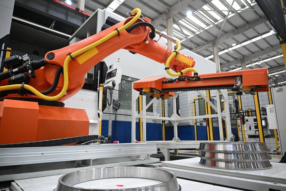 這是洛陽軸承集團(tuán)股份有限公司的智能生產(chǎn)線。新華社記者 李嘉南 攝